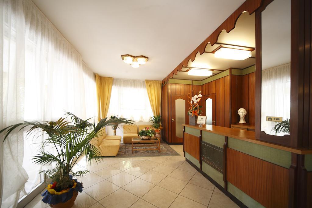 Hotel Devon Rooms & Breakfast Cesenatico Zewnętrze zdjęcie